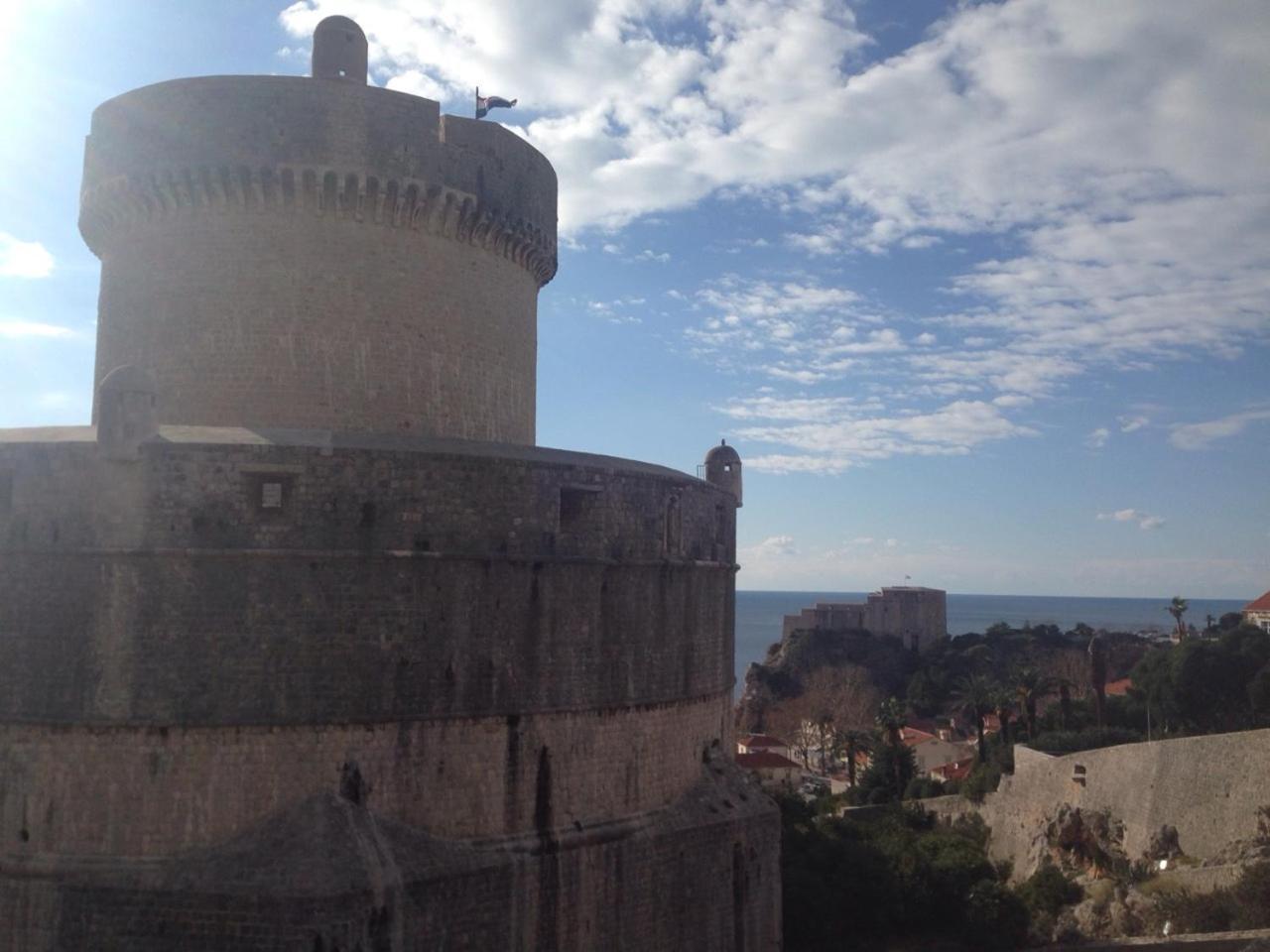 Апартаменты Happy Dubrovnik Centre-Free Parking Экстерьер фото